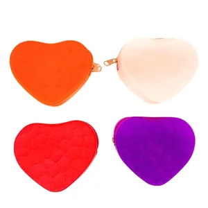 Silicone wallet /301-6-H/ with a zipper, "Shaped heart" 4 pcs. (1/12)